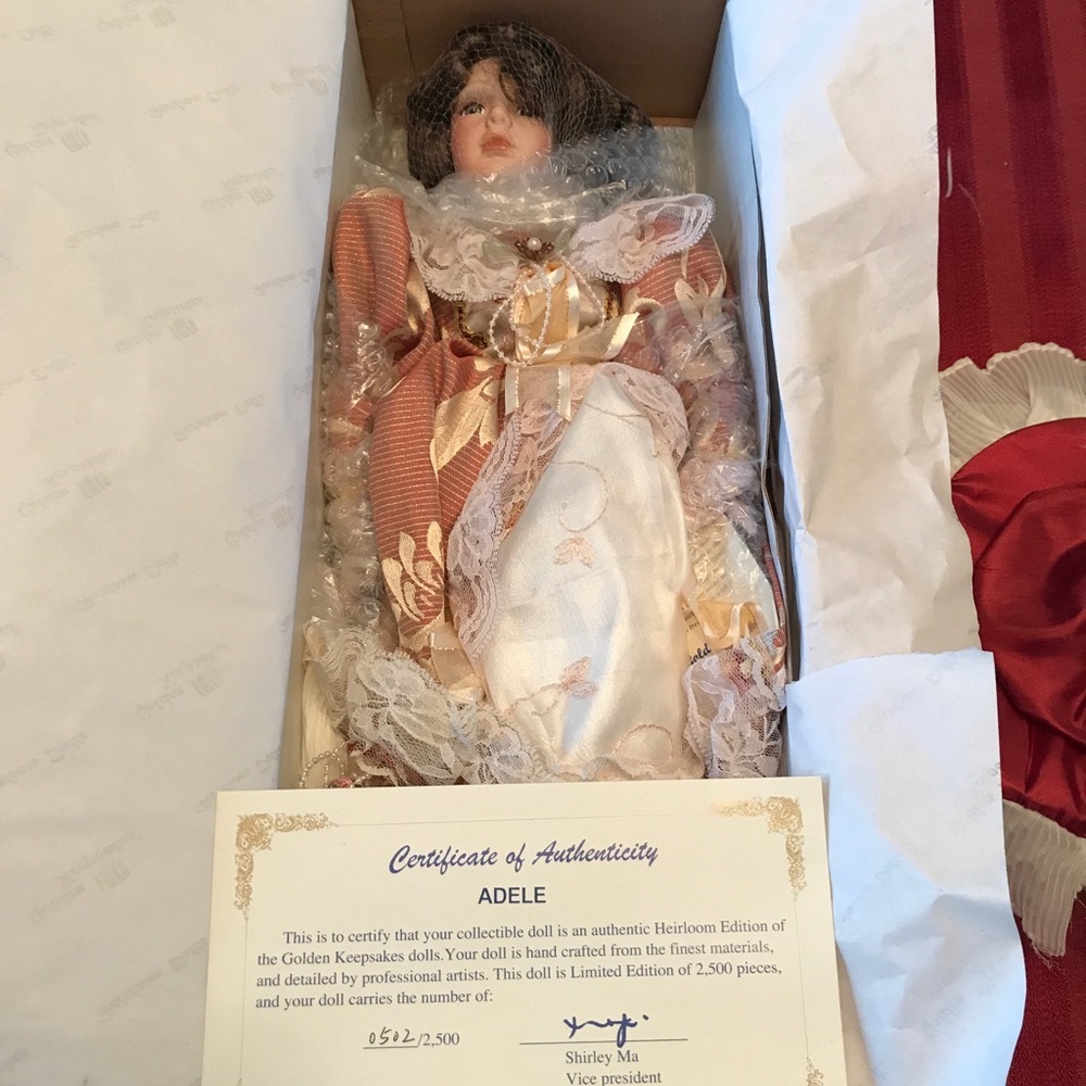 Golden Keepsakes Heirloom Dolls COA NIB Adele18"